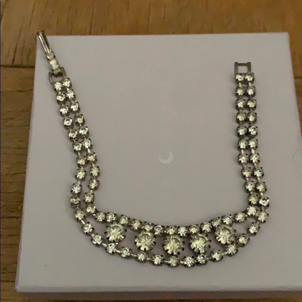 Elegant bracelet